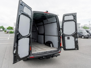 Mercedes-Benz Sprinter 319 CDI Kasten Hoch MBUX Navi Kamera