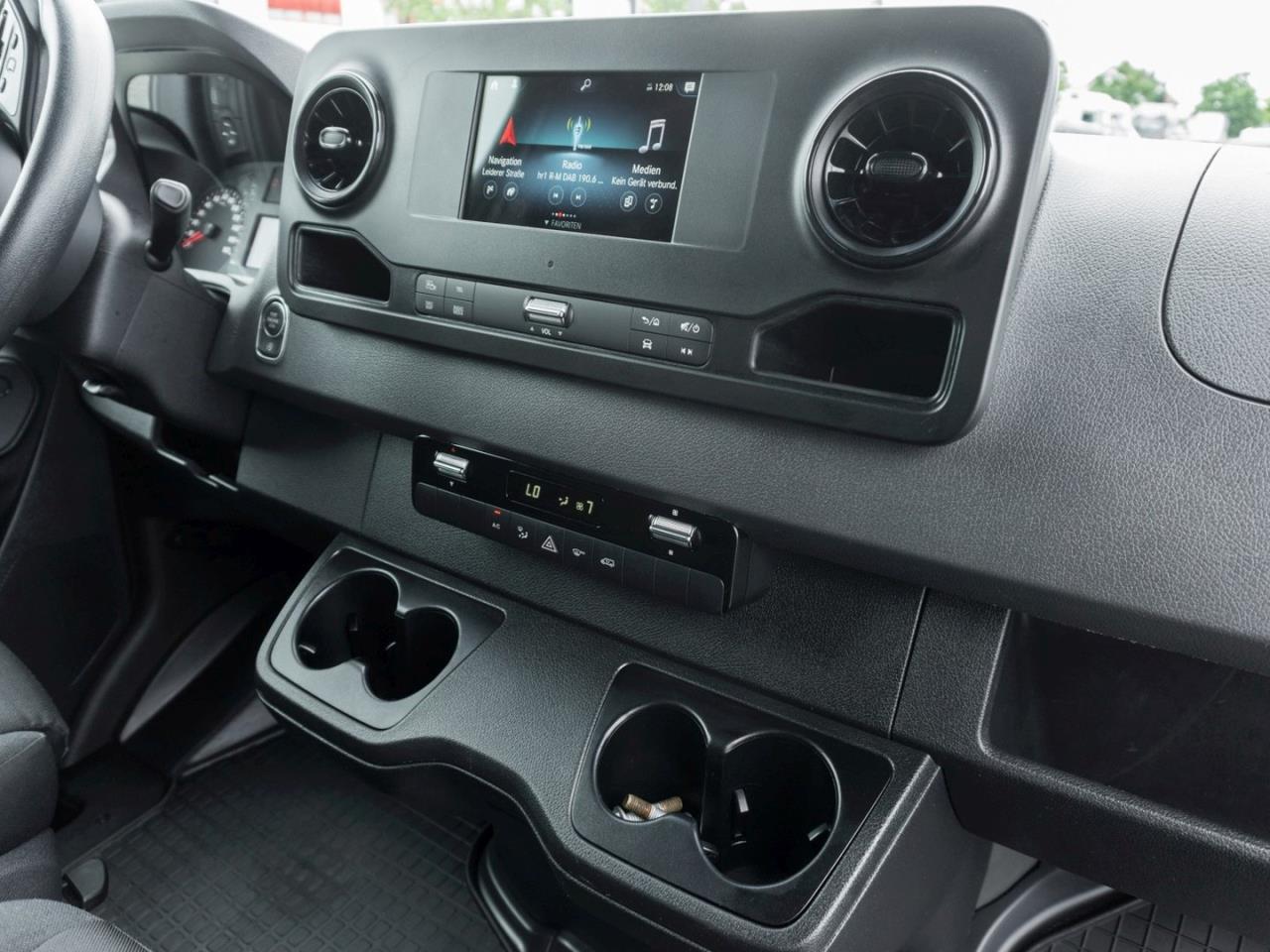 Mercedes-Benz Sprinter 319 CDI Kasten Hoch MBUX Navi Kamera