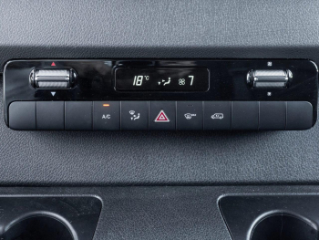 Mercedes-Benz Sprinter 319 CDI Kasten hoch MBUX Navi Kamera
