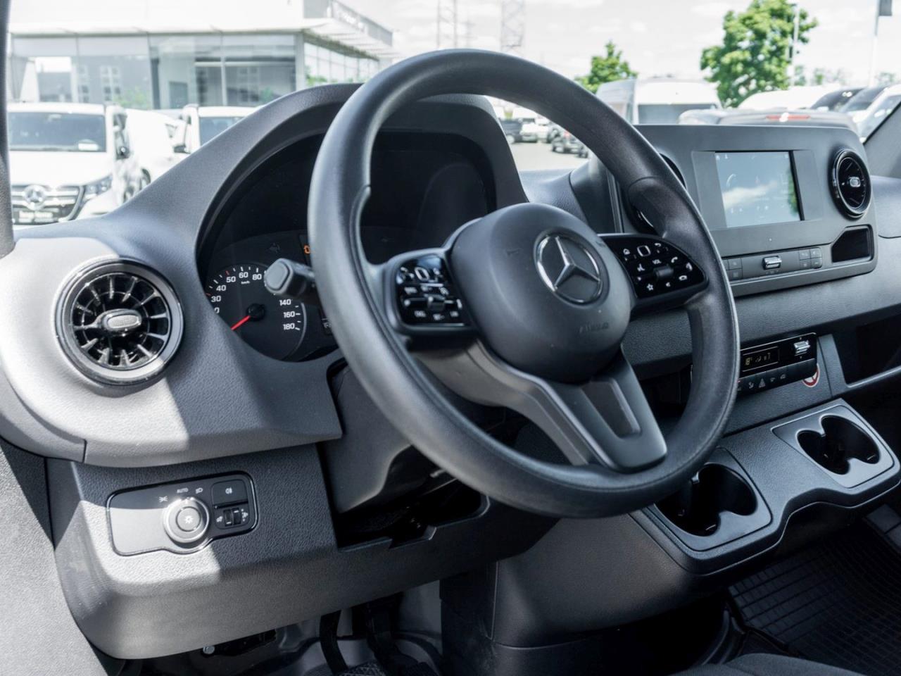 Mercedes-Benz Sprinter 319 CDI Kasten hoch MBUX Navi Kamera
