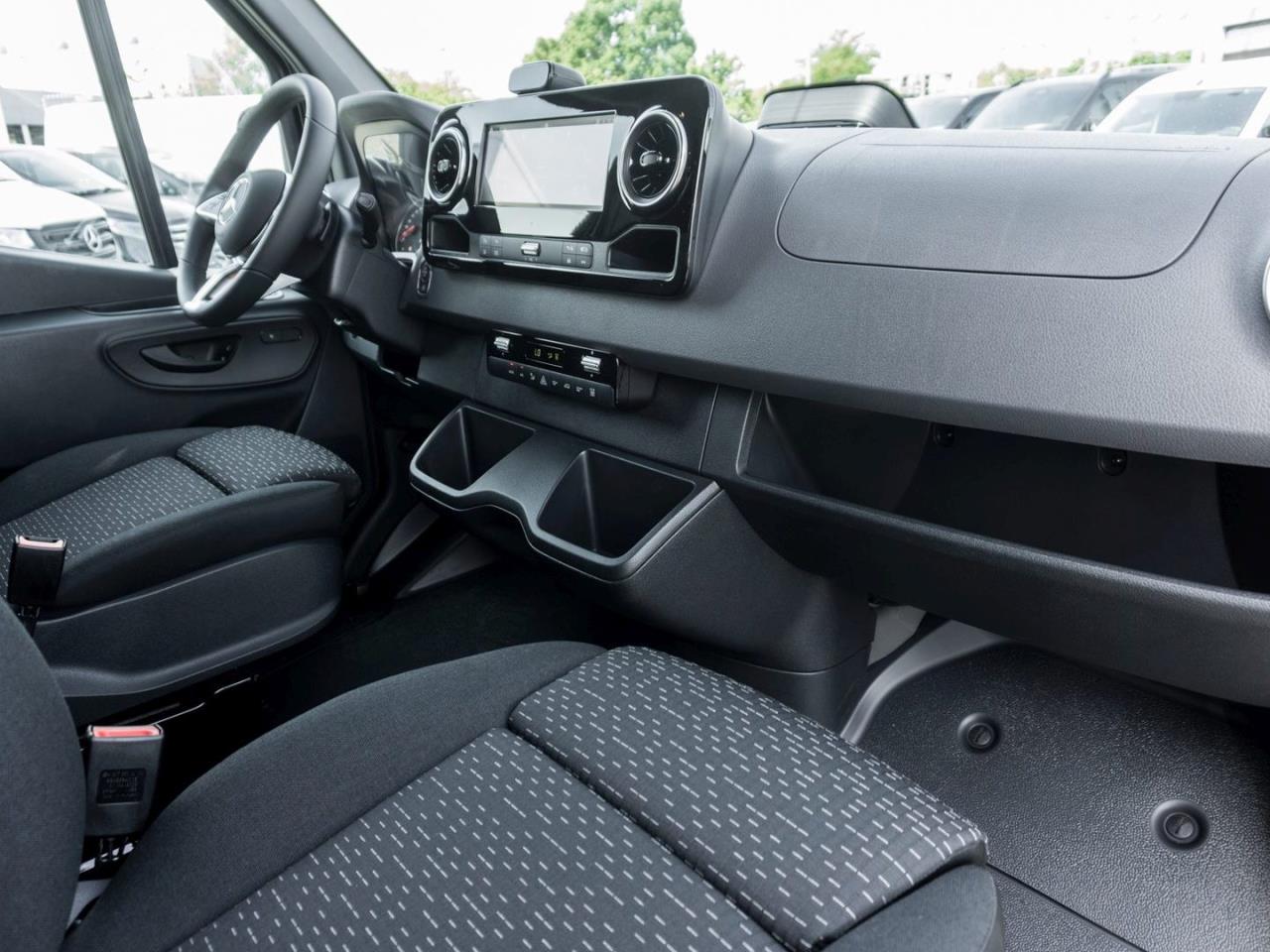 Mercedes-Benz Sprinter Kastenwagen SELECT 319 CDI Standard AHK
