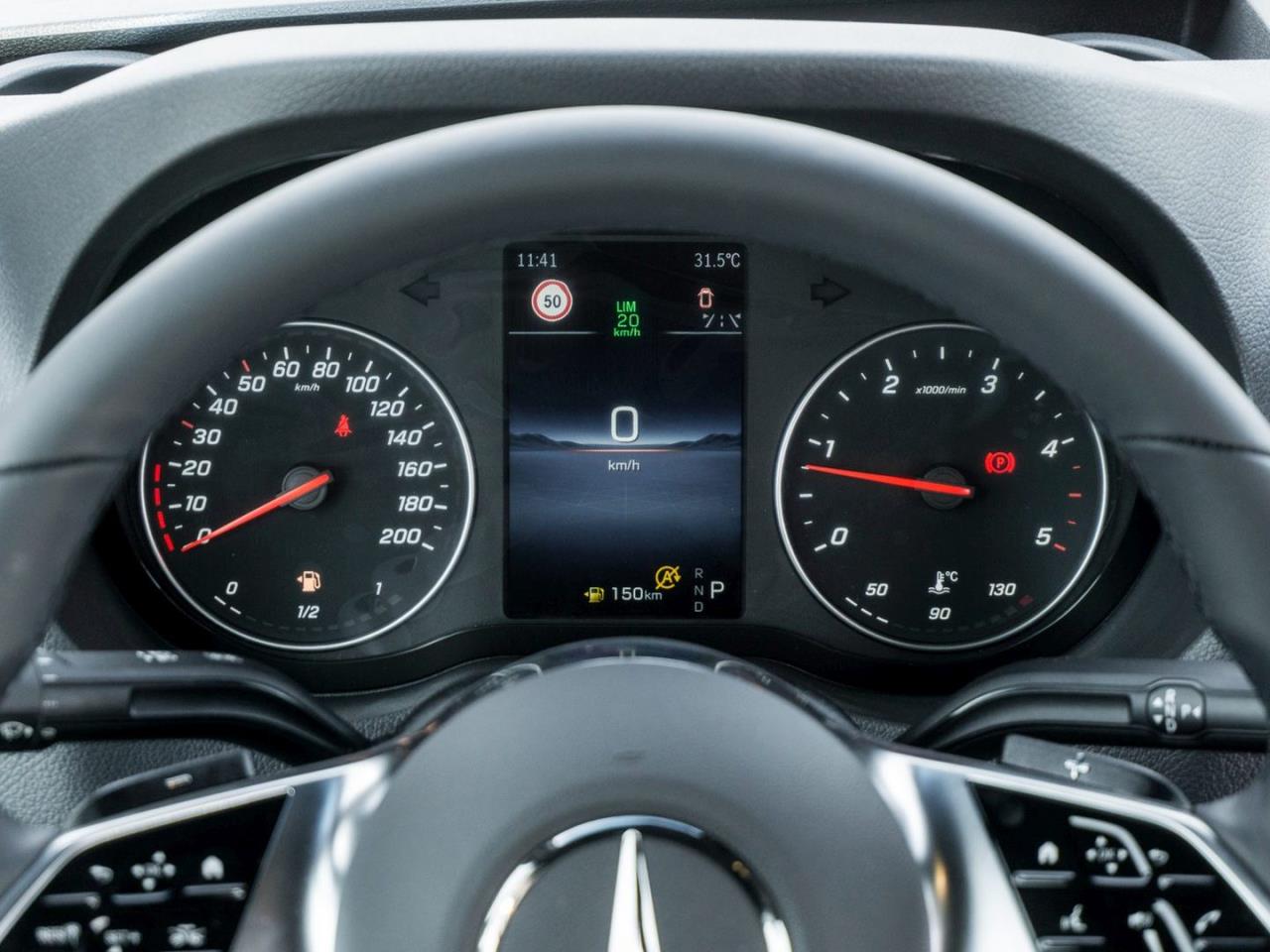 Mercedes-Benz Sprinter Kastenwagen SELECT 319 CDI Standard AHK
