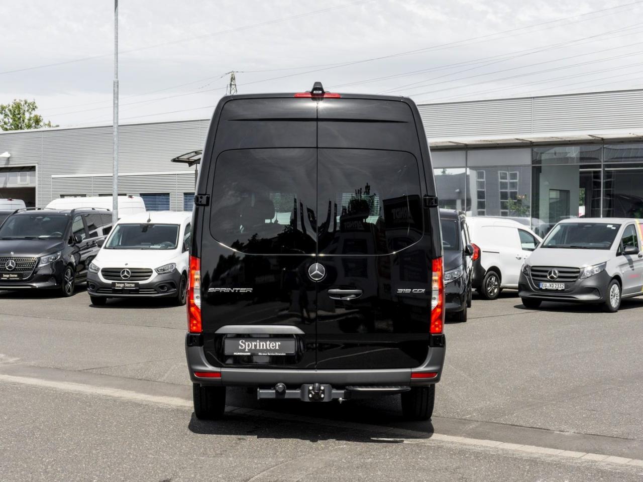 Mercedes-Benz Sprinter Kastenwagen SELECT 319 CDI Standard AHK