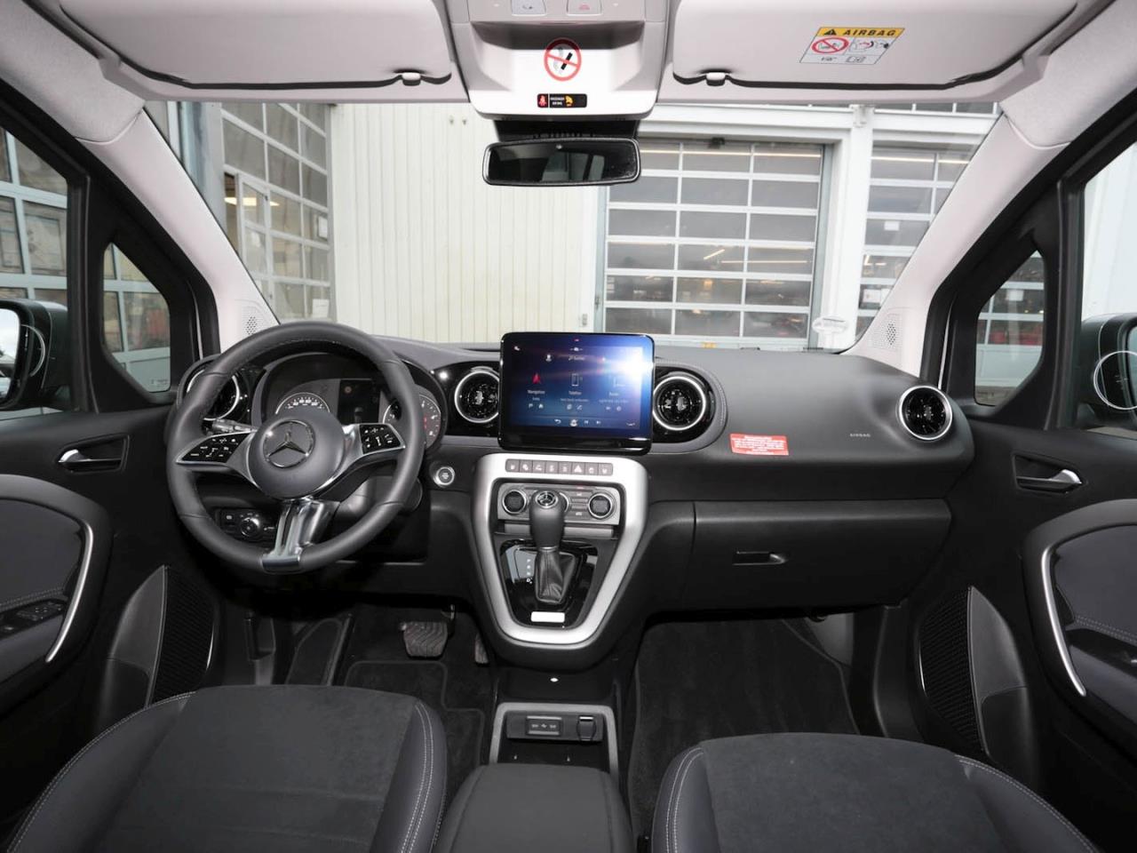 Mercedes-Benz T 180 d PROGRESSIVE Standard Navi Kamera