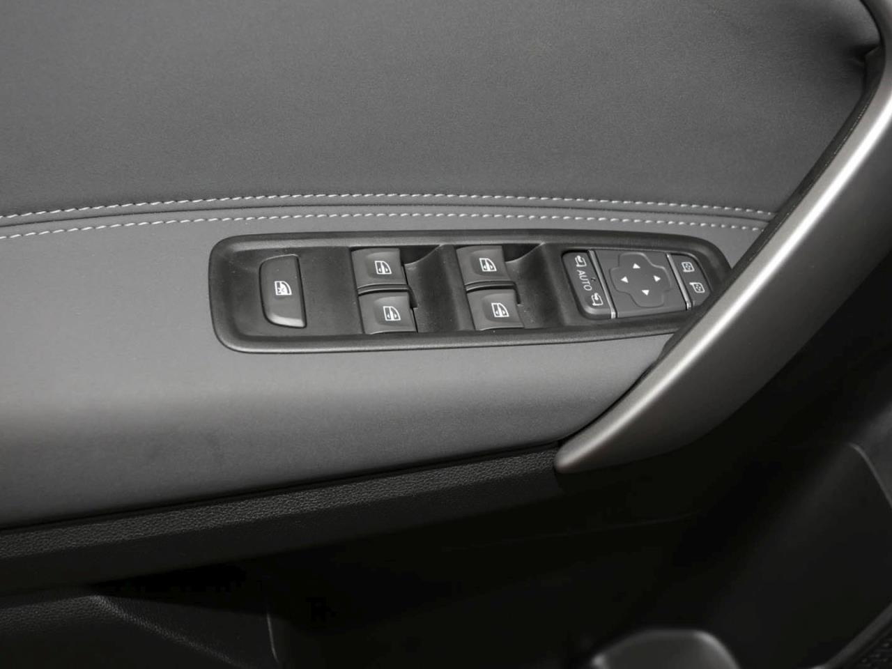 Mercedes-Benz T 180 d PROGRESSIVE Standard Navi Kamera