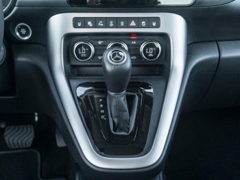 Mercedes-Benz T 180 d Progressive Standard MBUX Navi+ Kamera Totwinkel AHK
