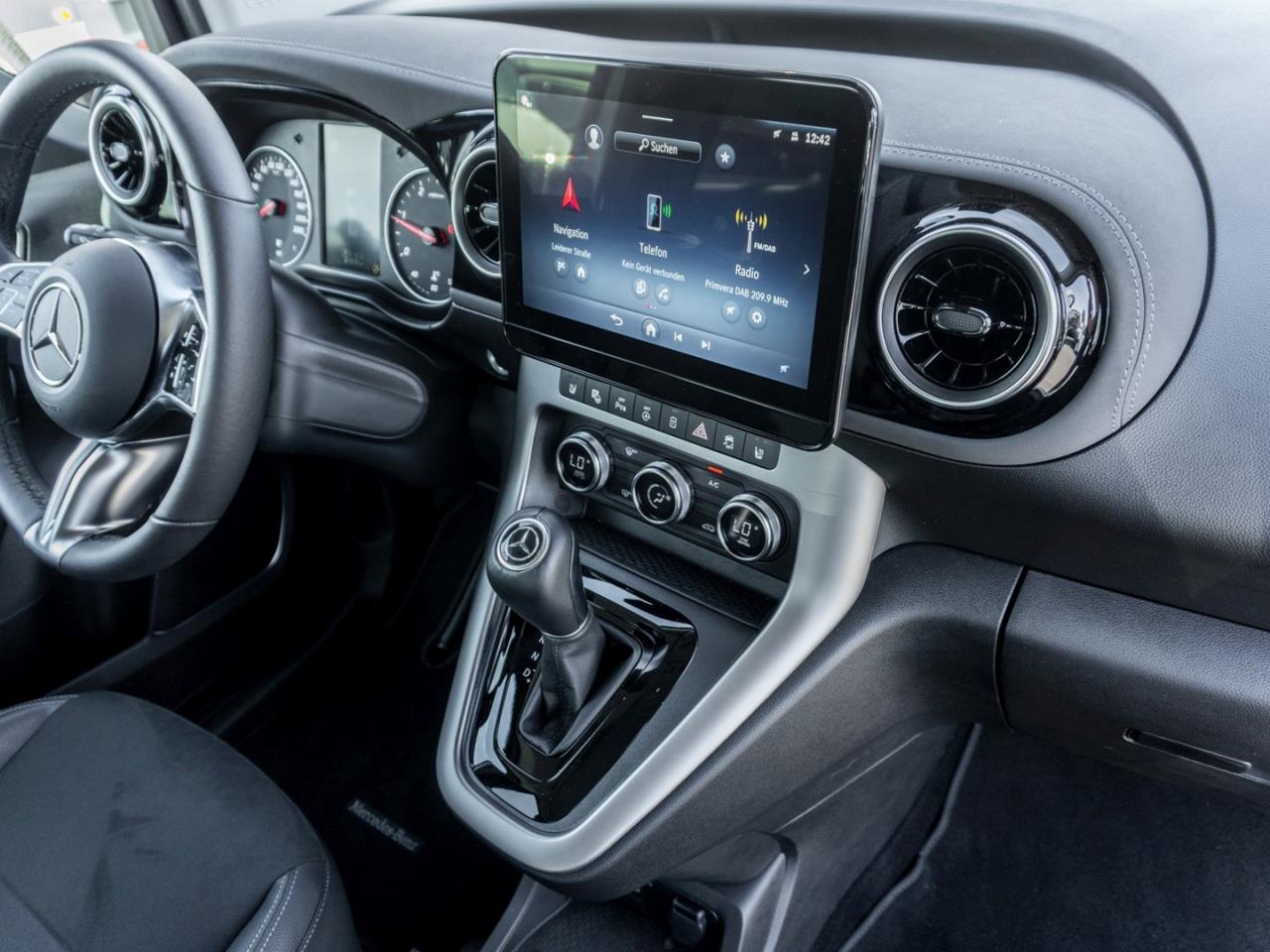 Mercedes-Benz T 180 d Progressive Standard MBUX Navi+ Kamera Totwinkel AHK