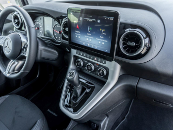Mercedes-Benz T 180 d Progressive Standard MBUX Navi+ Kamera Totwinkel AHK
