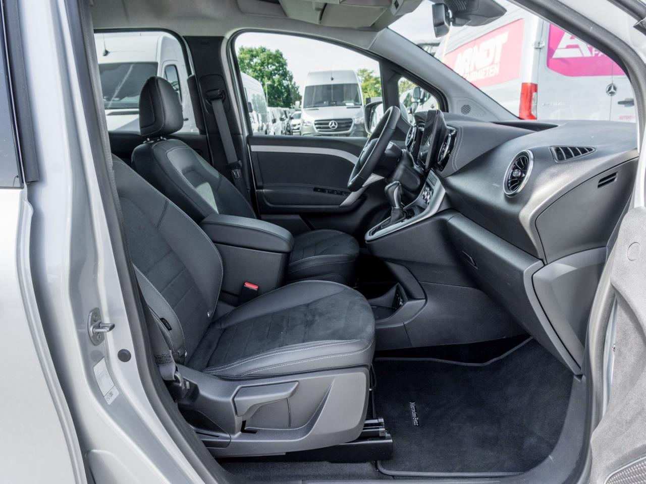 Mercedes-Benz T 180 d Progressive Standard MBUX Navi+ Kamera Totwinkel AHK