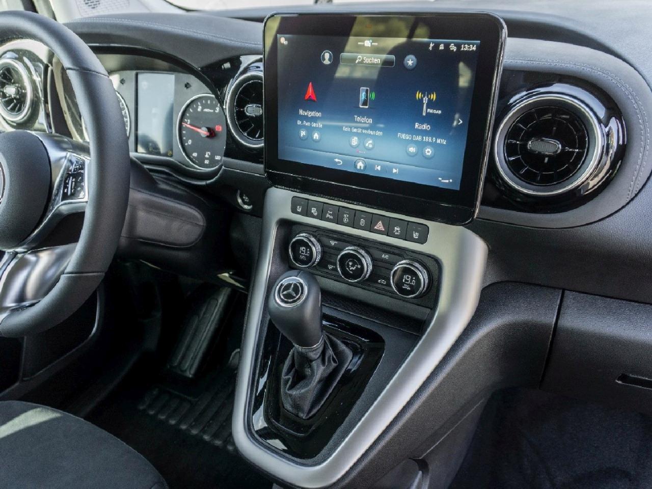 Mercedes-Benz T 180 d PROGRESSIVE Standard MBUX Navi Kamera