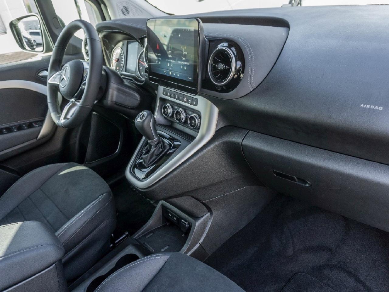 Mercedes-Benz T 180 d PROGRESSIVE Standard MBUX Navi Kamera