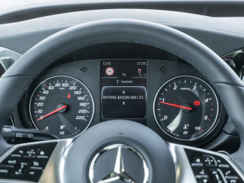 Mercedes-Benz T 180 d PROGRESSIVE Standard Navi Kamera ParkA