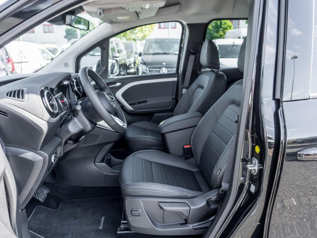 Mercedes-Benz T 180 d PROGRESSIVE Standard Navi Kamera ParkA