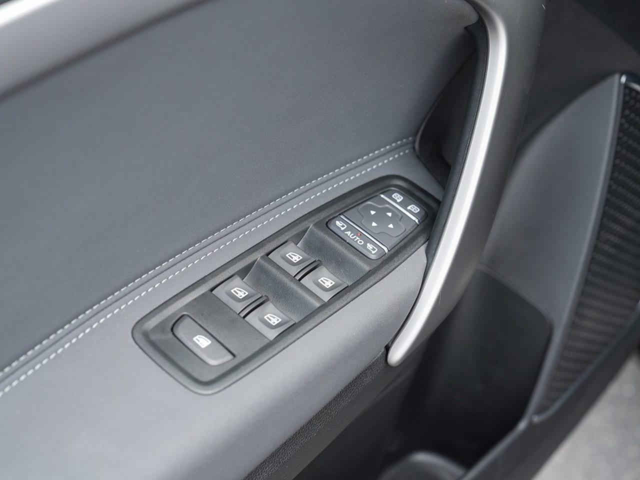 Mercedes-Benz T 180 d PROGRESSIVE Standard Keyless Kamera AHK