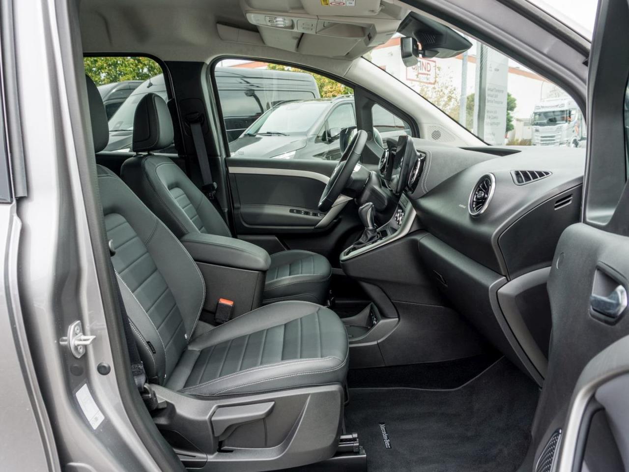 Mercedes-Benz T 180 d Standard Progressive MBUXNavi+ Kamera