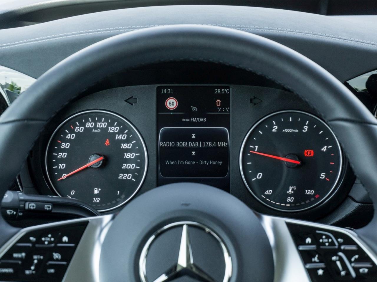 Mercedes-Benz T 180 d Standard Progressive MBUXNavi+ AHK Kamera