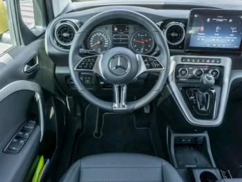 Mercedes-Benz T 180 d Standard Progressive MBUX Navi+ Kamera
