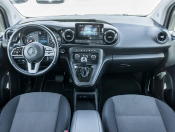 Mercedes-Benz T 180 d Standard Navi Kamera Park-Paket Spiegel-P