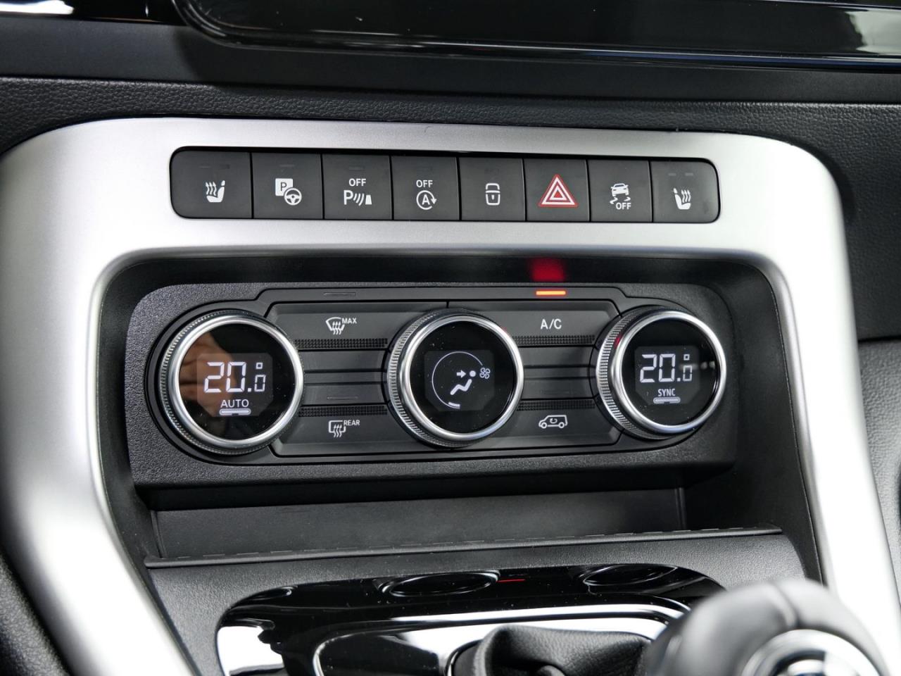 Mercedes-Benz T 180 lang Progressive Navi AHK Kamera SpurH SHZ