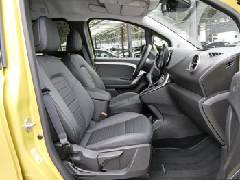 Mercedes-Benz T 180 lang Progressive Navi AHK Kamera SpurH SHZ