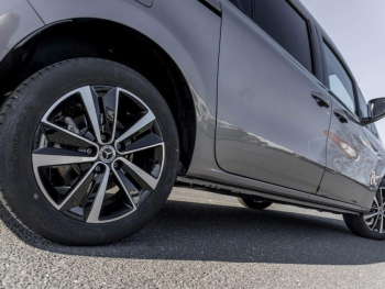 Mercedes-Benz T 180 PROGRESSIVE Lang Navi Kamera Keyless SHZ