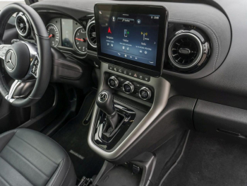 Mercedes-Benz T 180 PROGRESSIVE Lang SHZ AHK Kamera WinterPaket