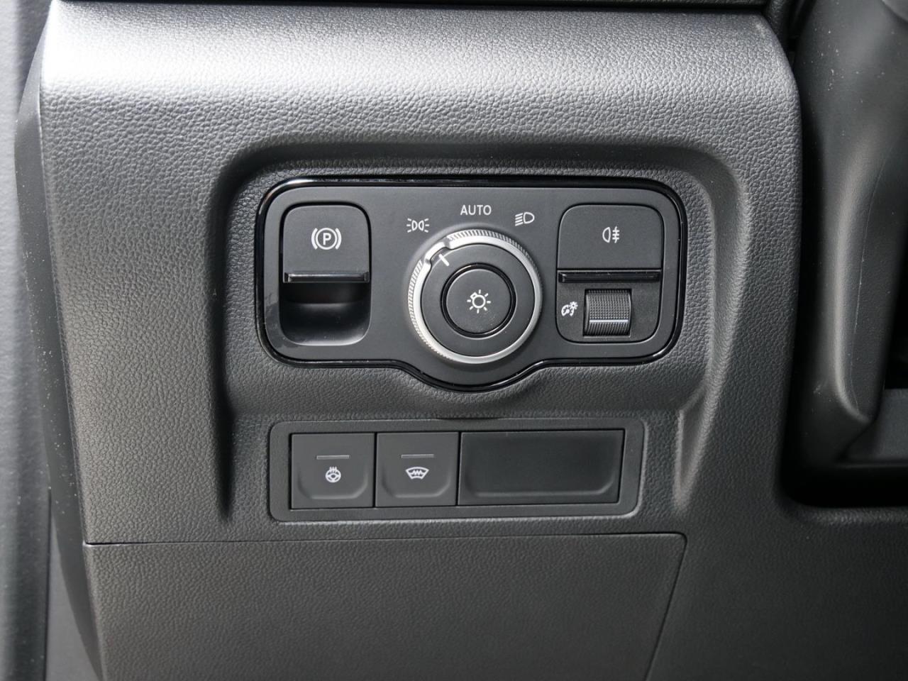 Mercedes-Benz T 180 PROGRESSIVE Lang Keyless Navi Kamera Klima