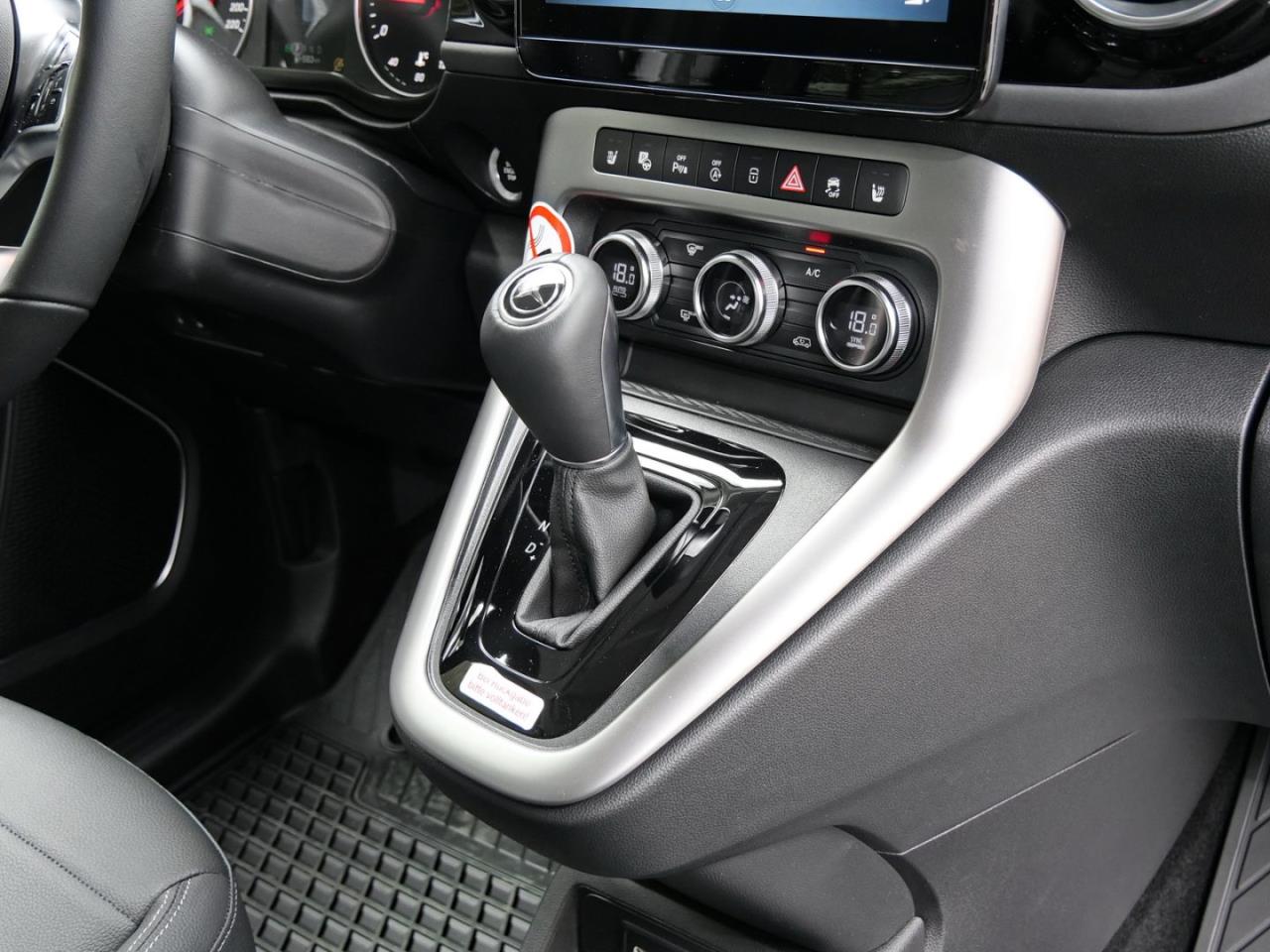 Mercedes-Benz T 180 PROGRESSIVE Lang Keyless Navi Kamera Klima
