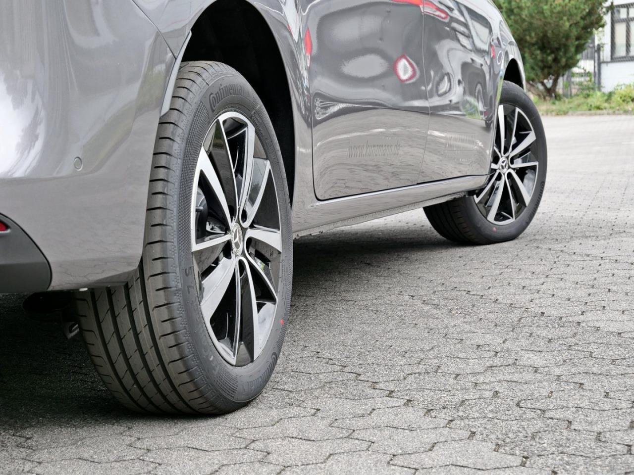 Mercedes-Benz T 180 PROGRESSIVE Lang Keyless Navi Kamera Klima