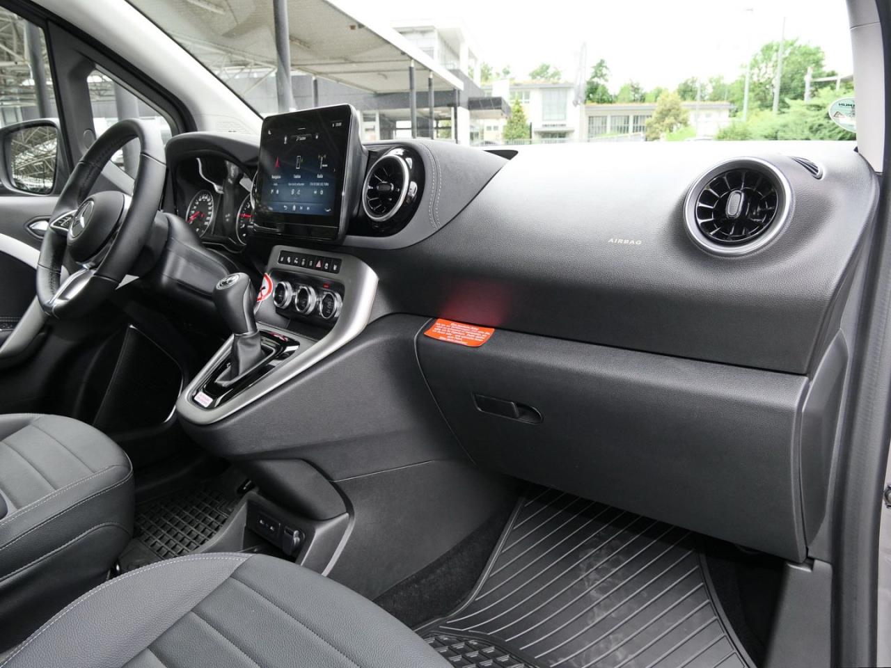 Mercedes-Benz T 180 PROGRESSIVE Lang Keyless Navi Kamera Klima