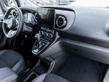 Mercedes-Benz T 180 PROGRESSIVE Lang Progressive Kamera Keyless