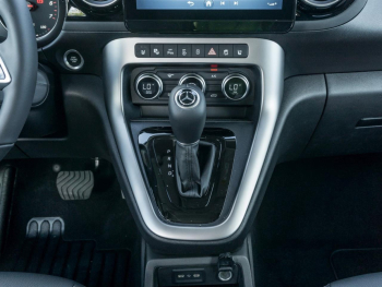 Mercedes-Benz T 180 Progressive lang Kamera Navi ParkA