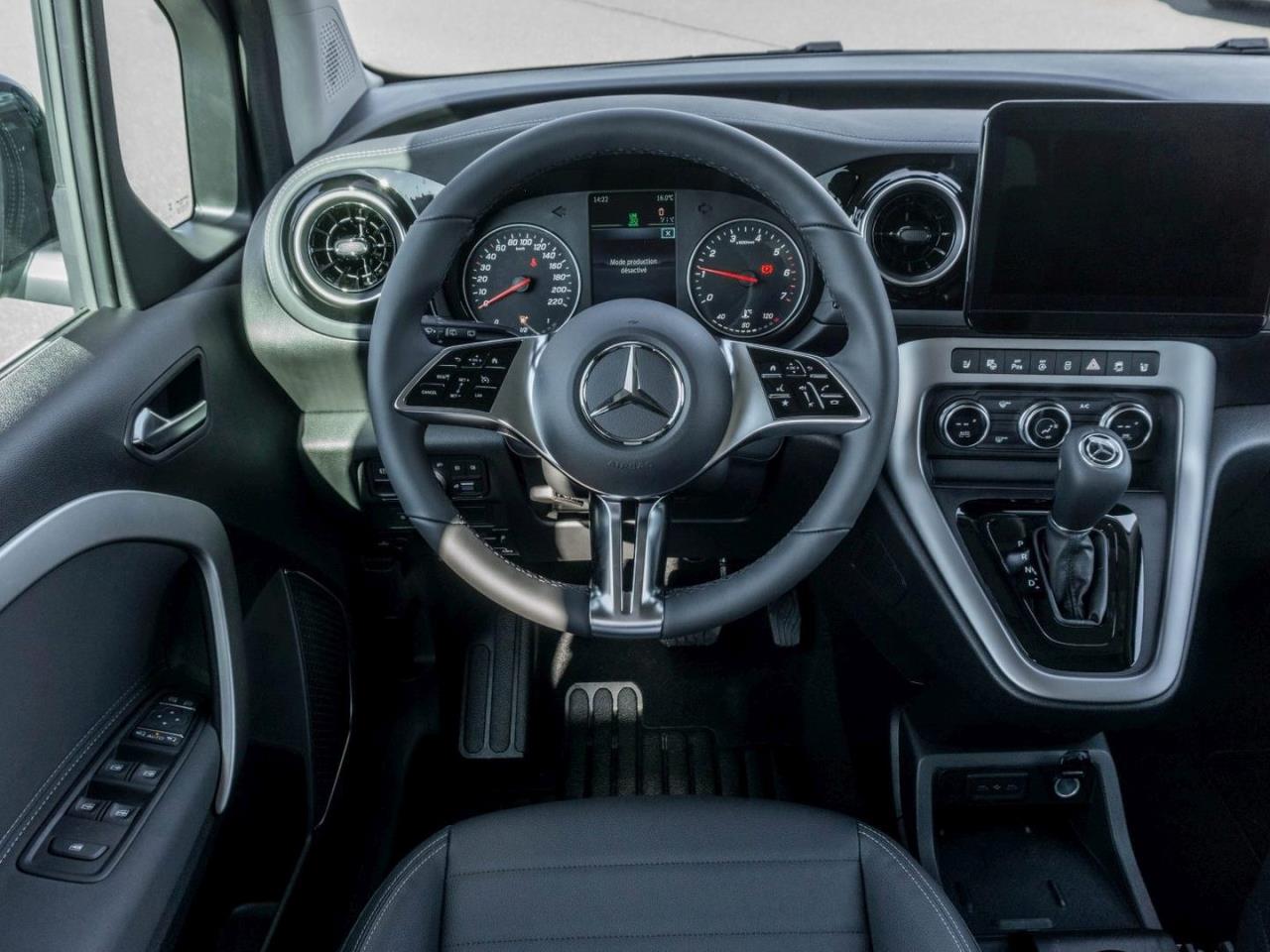 Mercedes-Benz T 180 PROGRESSIVE Lang Navi Kamera Keyless AHK