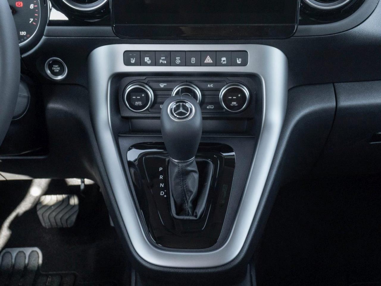 Mercedes-Benz T 180 PROGRESSIVE Lang Navi Kamera Keyless AHK