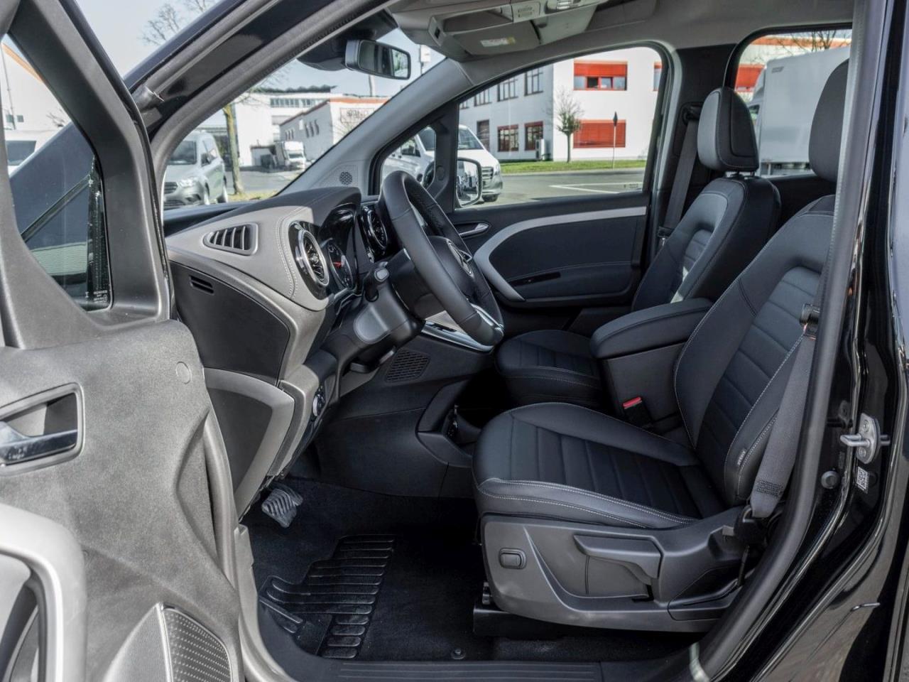 Mercedes-Benz T 180 PROGRESSIVE Lang Navi Kamera Keyless AHK