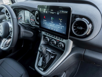 Mercedes-Benz T-Klasse T 180 lang Kamera Navi ParkA SpurA