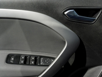 Mercedes-Benz T-Klasse T 180 lang Kamera Navi ParkA SpurA