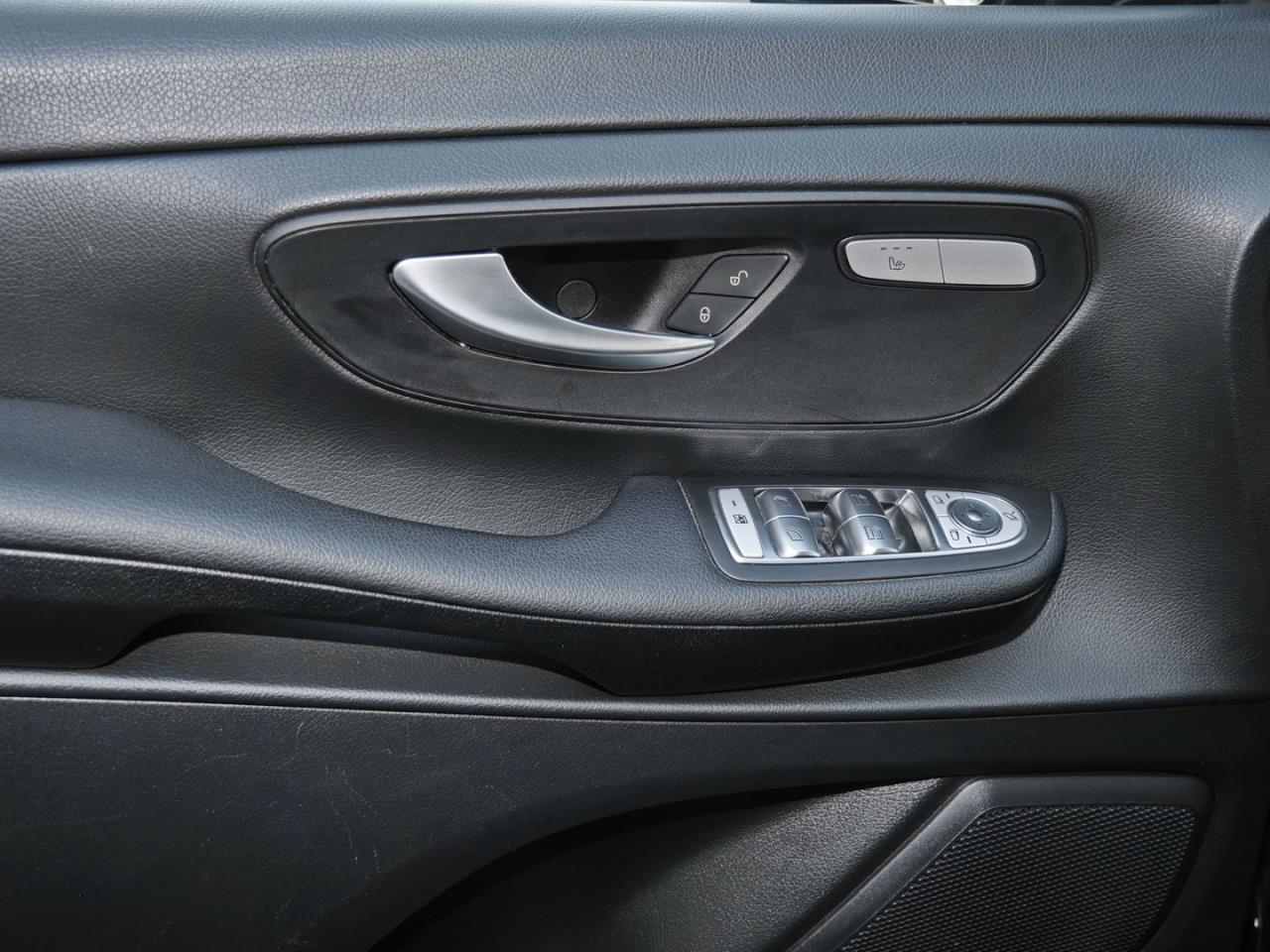 Mercedes-Benz V 220 d 4M Edition kompakt MBUX-Navi Totwinkel