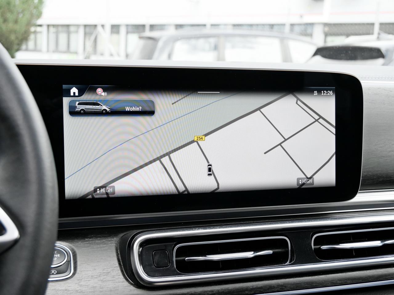 Mercedes-Benz V 220 d AVANTGARDE Lang Navi Distronic Burmester