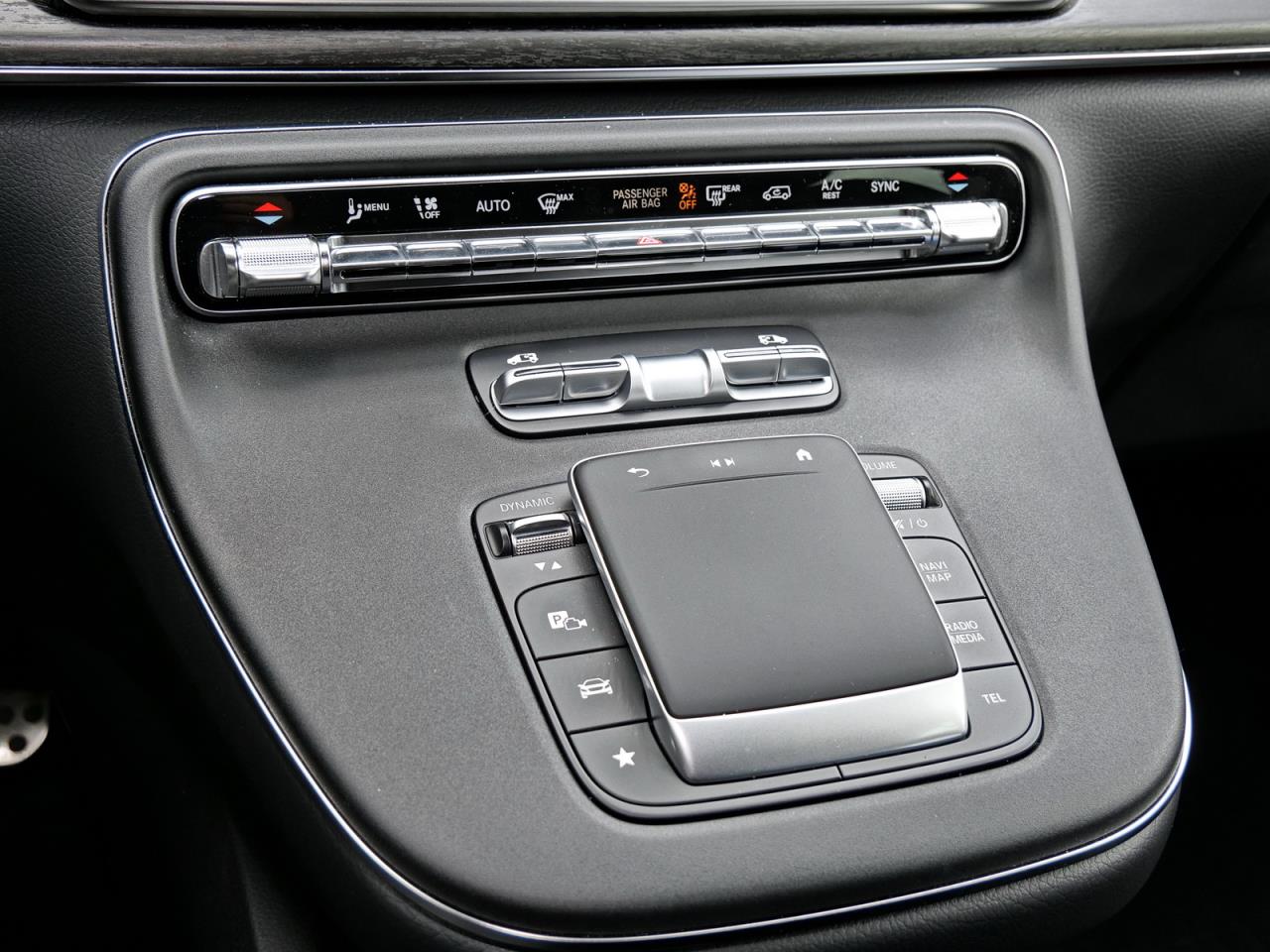 Mercedes-Benz V 220 d AVANTGARDE Lang Navi Distronic Burmester
