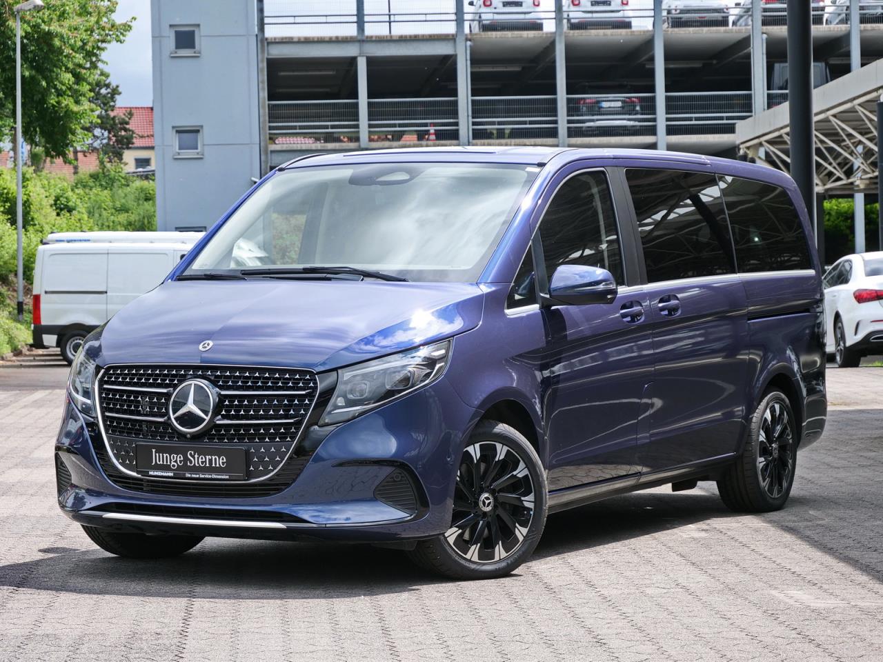 Mercedes-Benz V 220 d AVANTGARDE Lang Navi Distronic Burmester