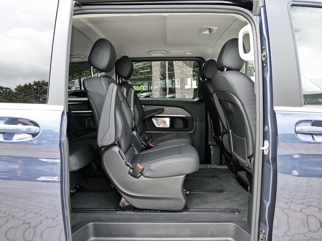 Mercedes-Benz V 220 d AVANTGARDE Lang Navi Distronic Burmester