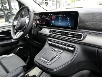 Mercedes-Benz V 220 d AVANTGARDE Lang Navi Distronic Burmester