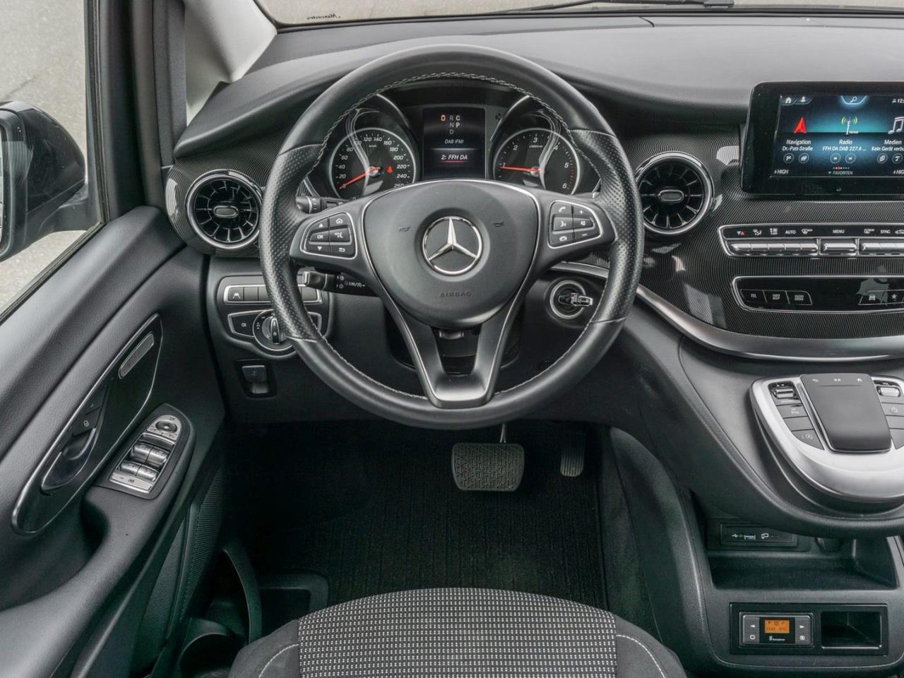 Mercedes-Benz V 220 d EDITION Lang Night Navi Kamera Totwinkel