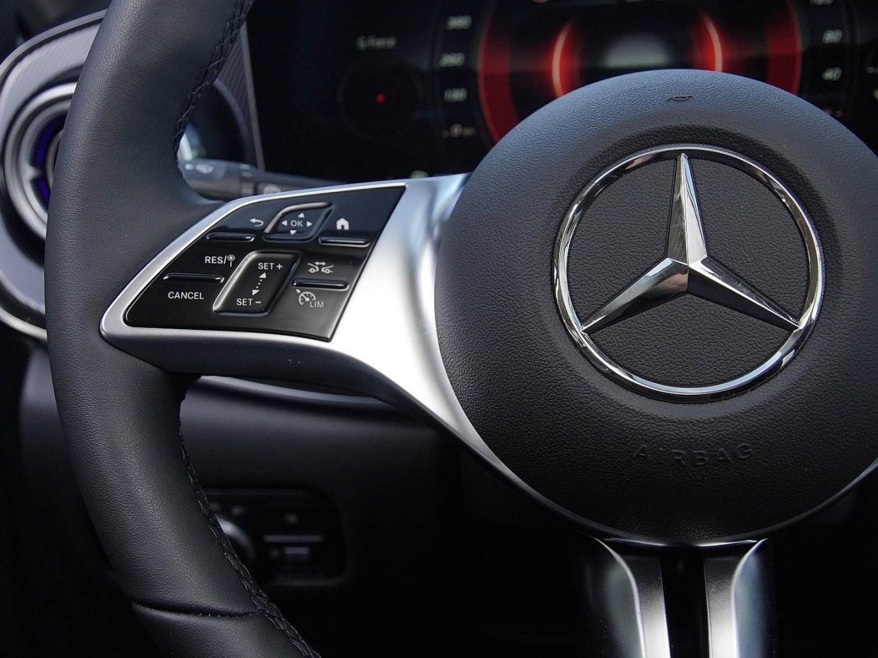 Mercedes-Benz V 220 d Style lang MBUXNavi Distronic Kamera