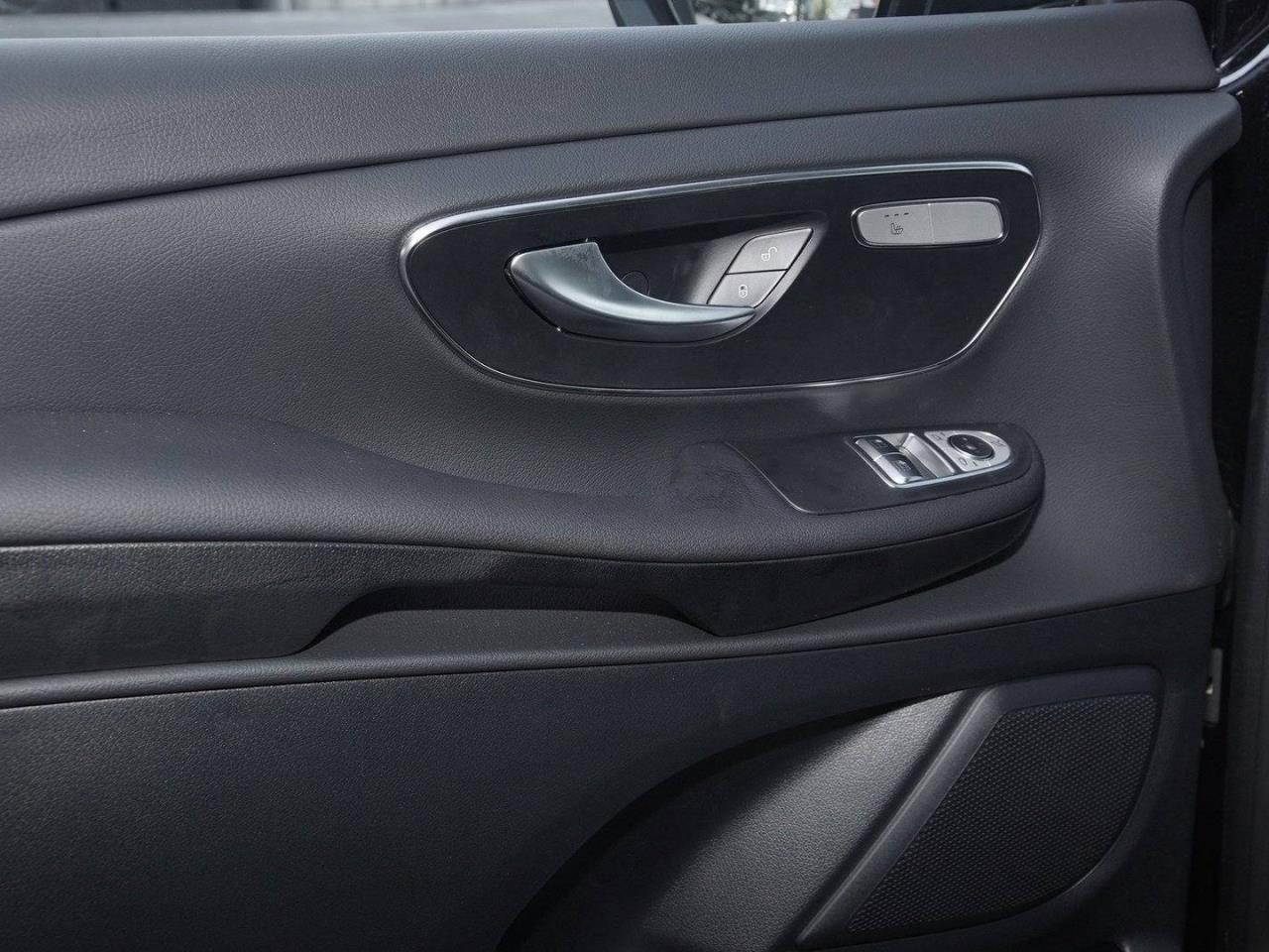 Mercedes-Benz V 220 d Style lang MBUXNavi Distronic Kamera