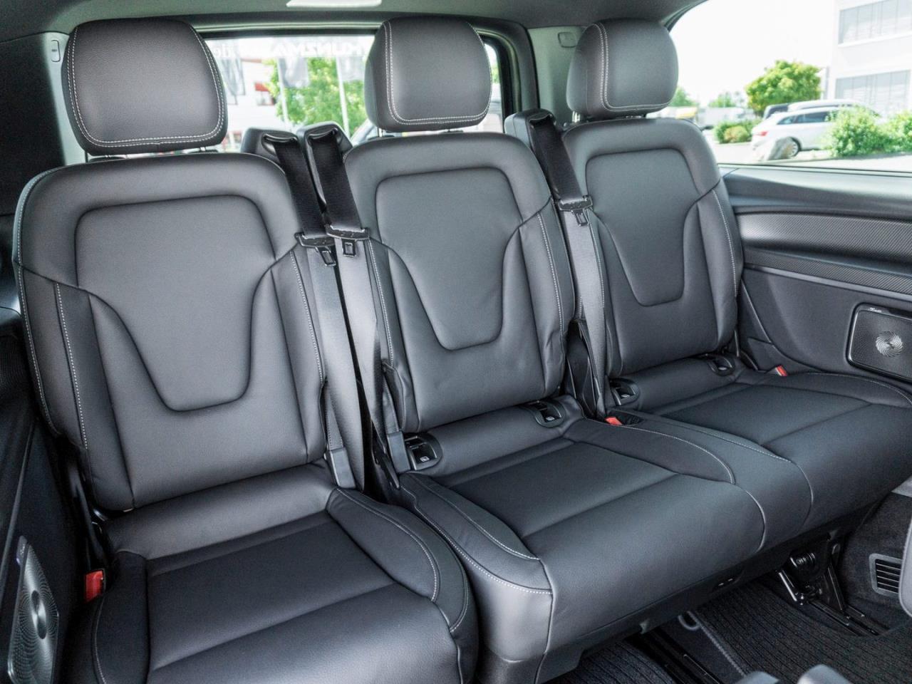 Mercedes-Benz V 250 d 4MATIC AVANTGARDE Lang AMG Night 360°