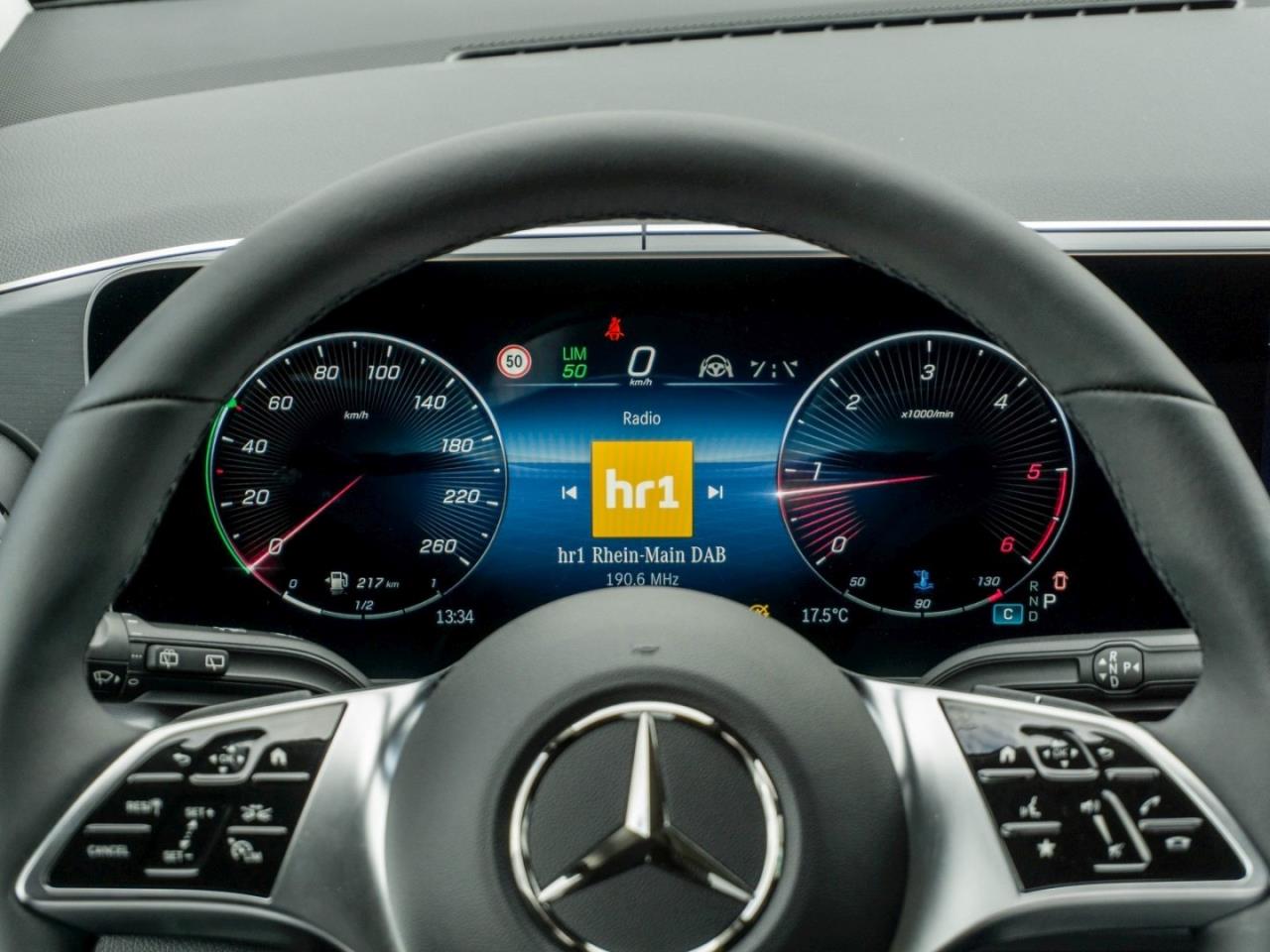 Mercedes-Benz V 250 d STYLE Extralang MBUX Distronic 360° AHK