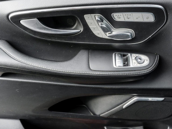 Mercedes-Benz V 300 d 4M Avantgarde EDITION Lang Distronic AHK