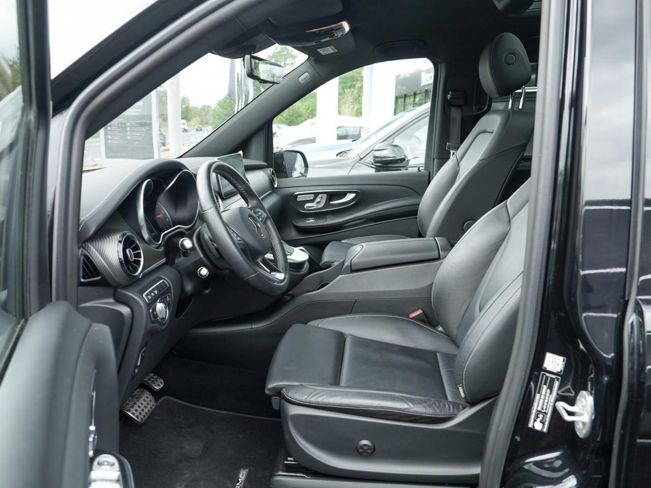 Mercedes-Benz V 300 d 4M Avantgarde Edition lang Night AHK